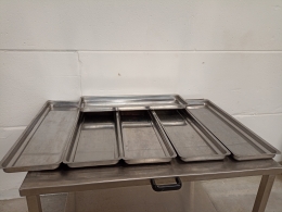 6 s/s steel dishes (820mm x 270mm)